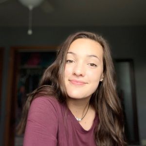 Meet your Posher, Olivia